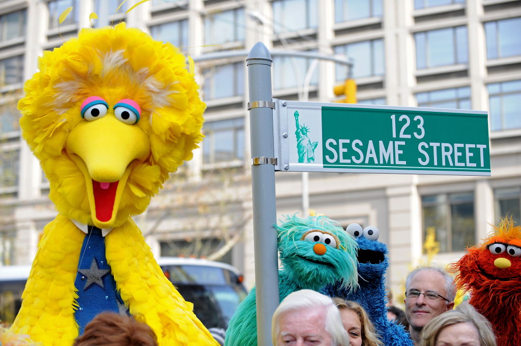 FILES-US-ENTERTAINMENT-CULTURE-TELEVISION-AWARD-SESAMESTREET-ani