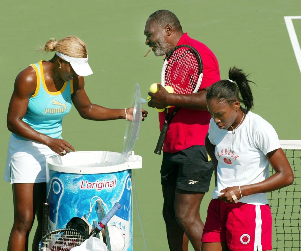 Number one seed Serena Williams (L) and her sister