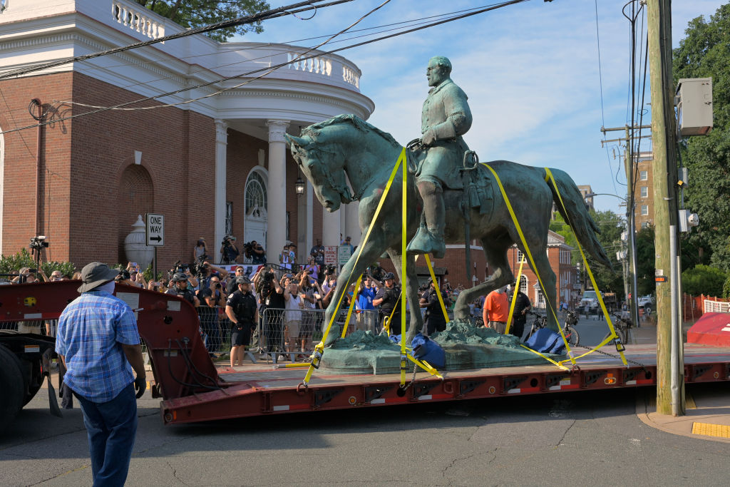 Lee statue Charlottesville VA