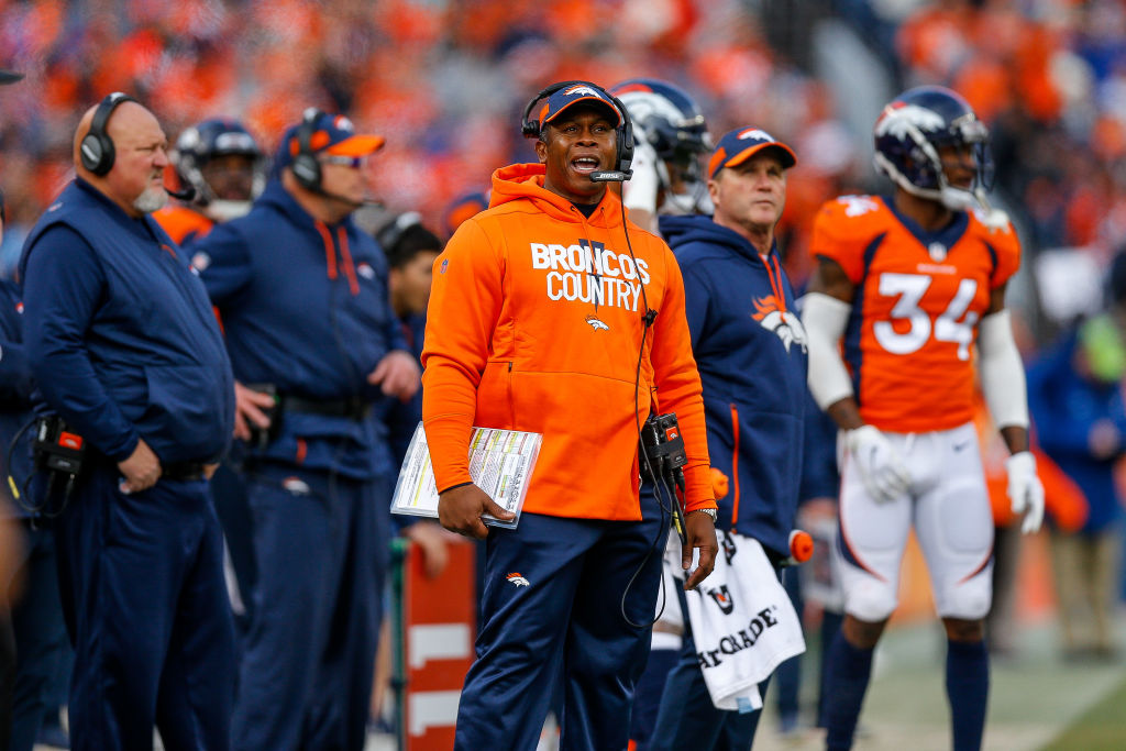 Los Angeles Chargers v Denver Broncos