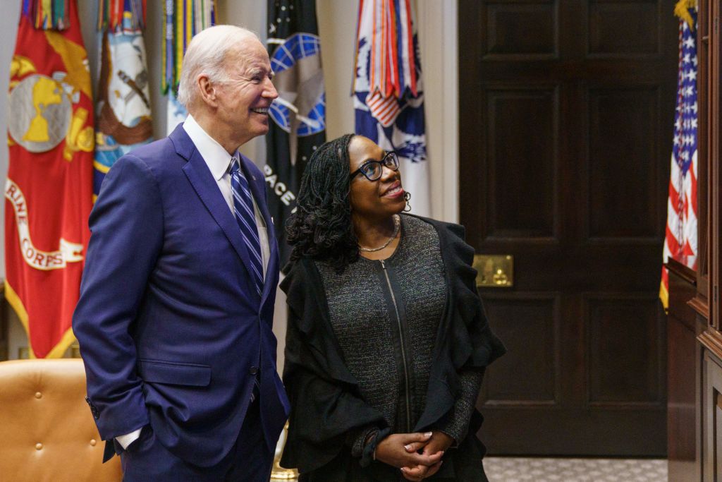 US-POLITICS-BIDEN-JUSTICE-JACKSON-VOTE