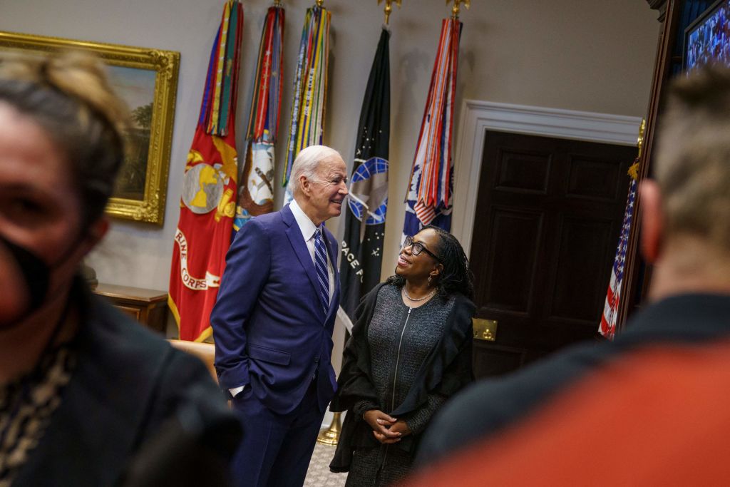 US-POLITICS-BIDEN-JUSTICE-JACKSON-VOTE