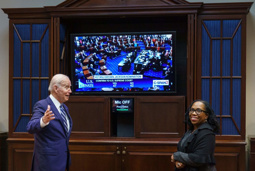 US-POLITICS-BIDEN-JUSTICE-JACKSON-VOTE