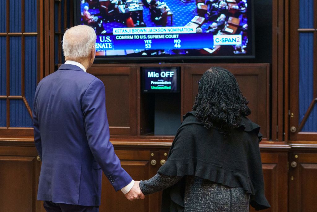 US-POLITICS-BIDEN-JUSTICE-JACKSON-VOTE