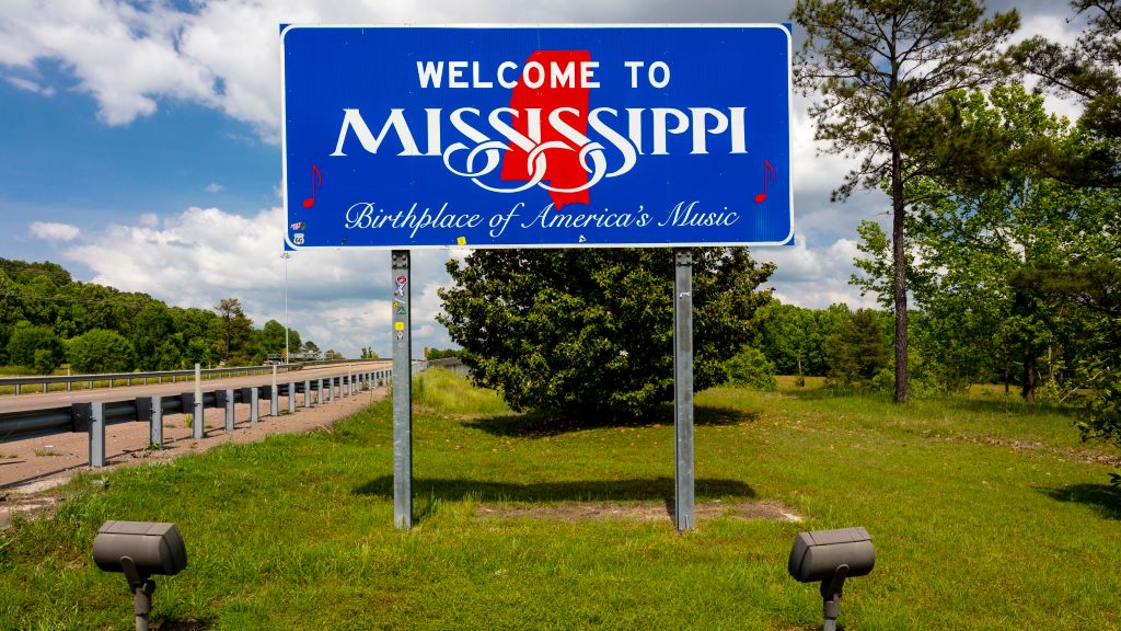 Welcome to Mississippi state road sign