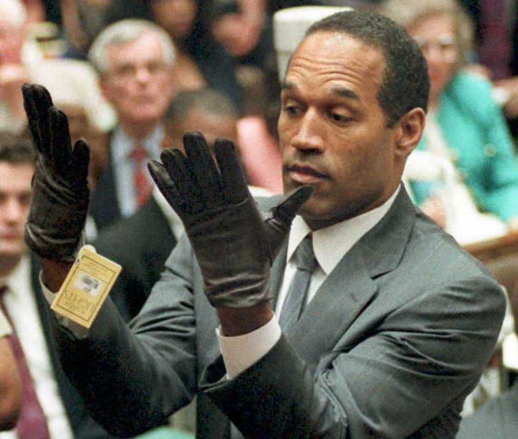 YEARENDER13-SIMPSON/GLOVES