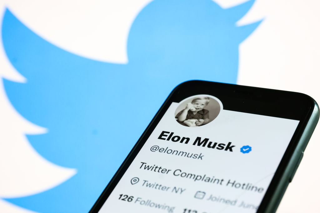 Elon Musk 'Twitter Complaint Hotline Operator' Photo Illustrations