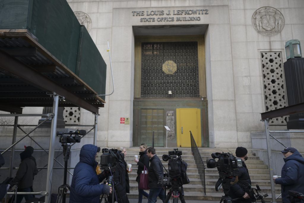 NYPD barricades outside Manhattan Criminal Court in New York City