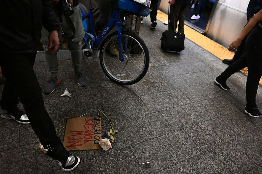Outrage Grows After Chokehold Death Of Man On Subway