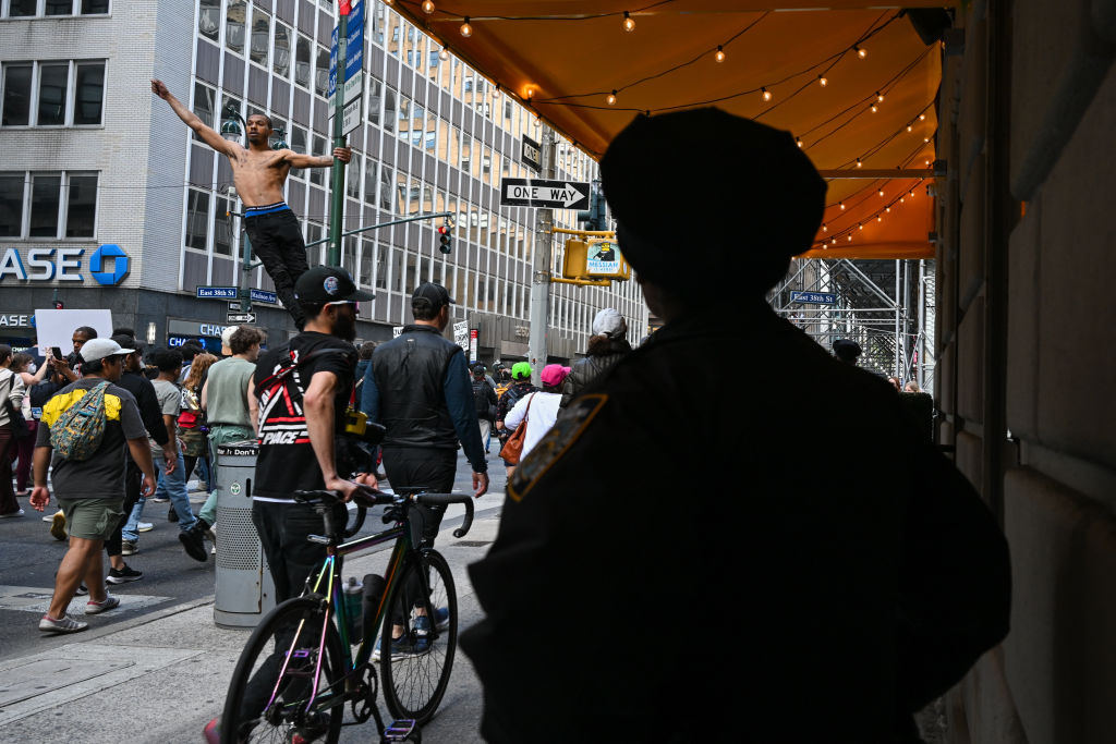 Outrage Grows After Chokehold Death Of Man On Subway