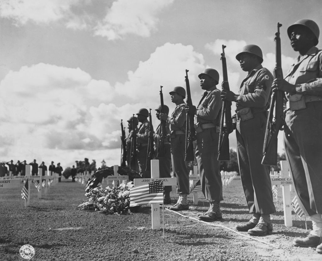 Black American Soldiers And Their Fallen Comrades