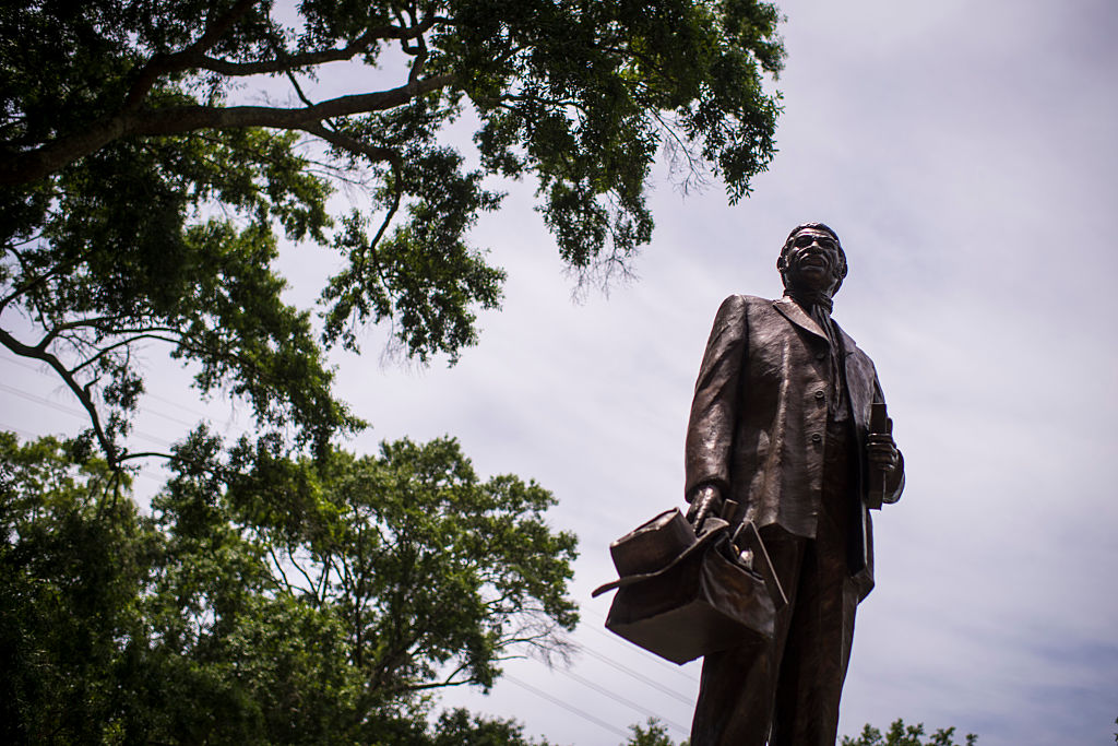 Statues in Charleston SC