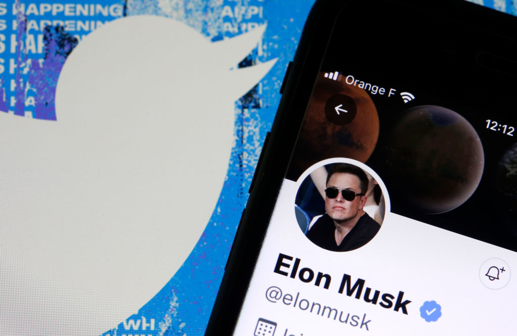 Elon Musk Buys Social Network Twitter
