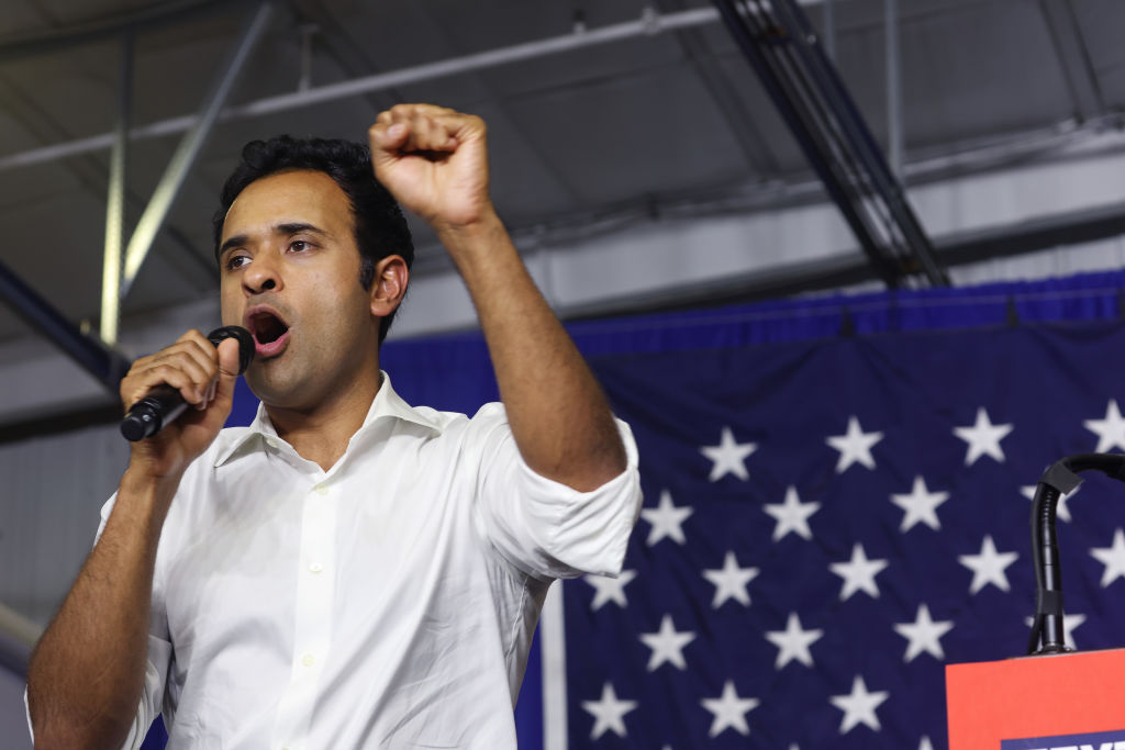 GOP Presidential Candidates Attend "BBQ Bash" In Cedar Rapids