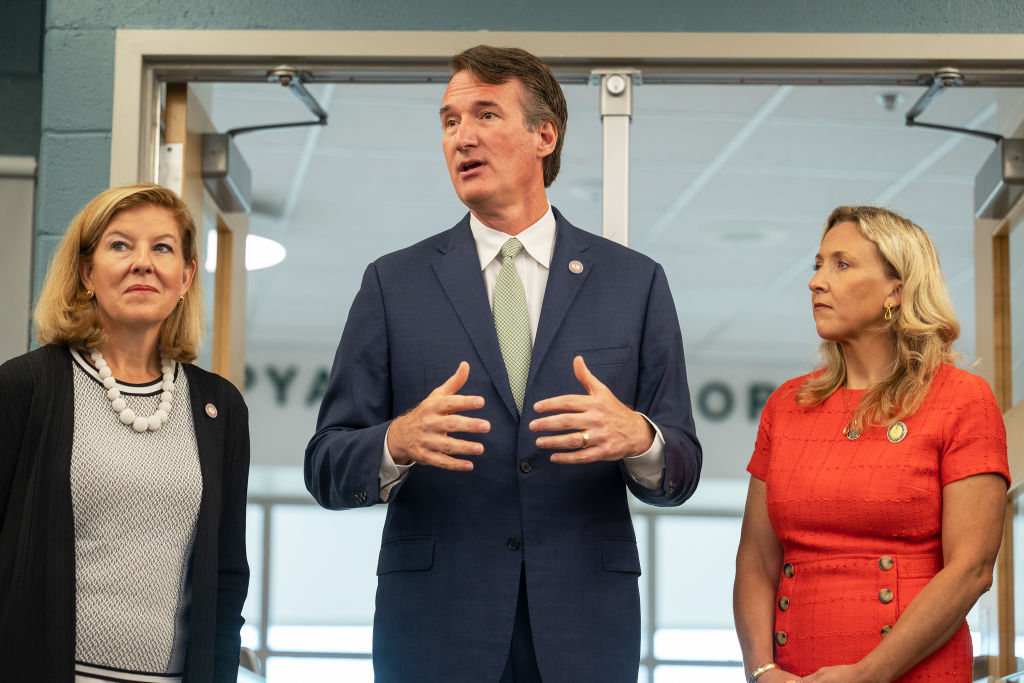 STAFFORD, VA - SEPTEMBER 01: Flanked by VA Secretary of Educati