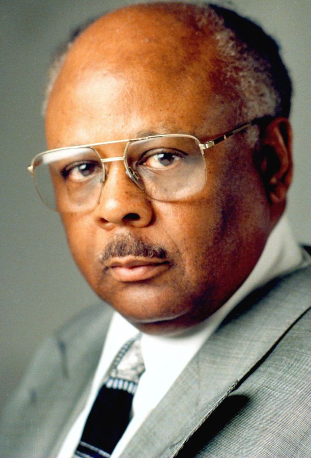 1997 - WILLIAM RASPBERRY, COLUMNIST. CREDIT: TWP.
