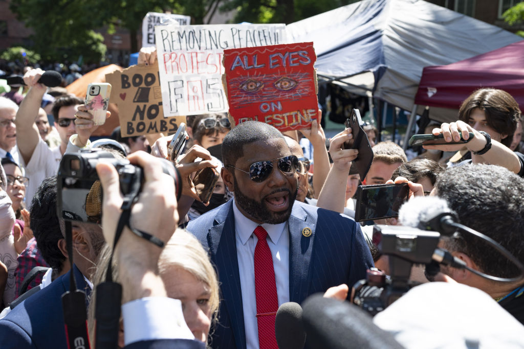 House Oversight Committee Republican members visit students' encampment at George Washington University