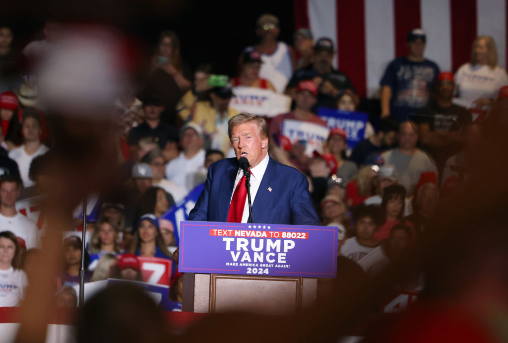Trump speaks to supporters in Las Vegas