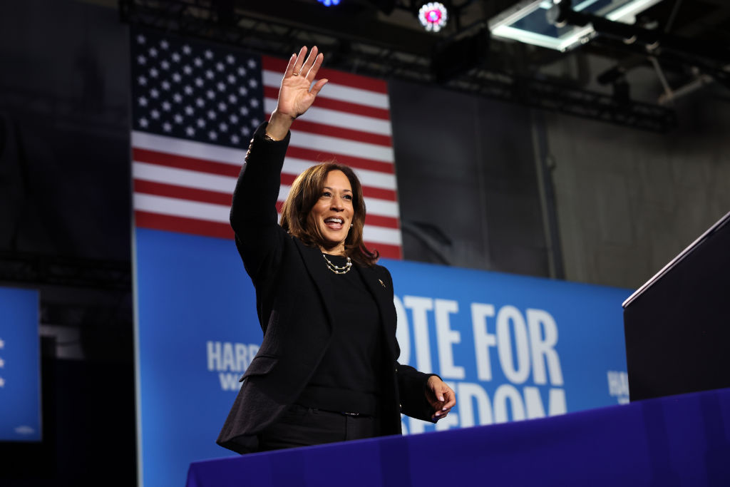Democratic Presidential Nominee Vice President Harris Campaigns Across Pennsylvania Day Before Election - Kamala Harris 