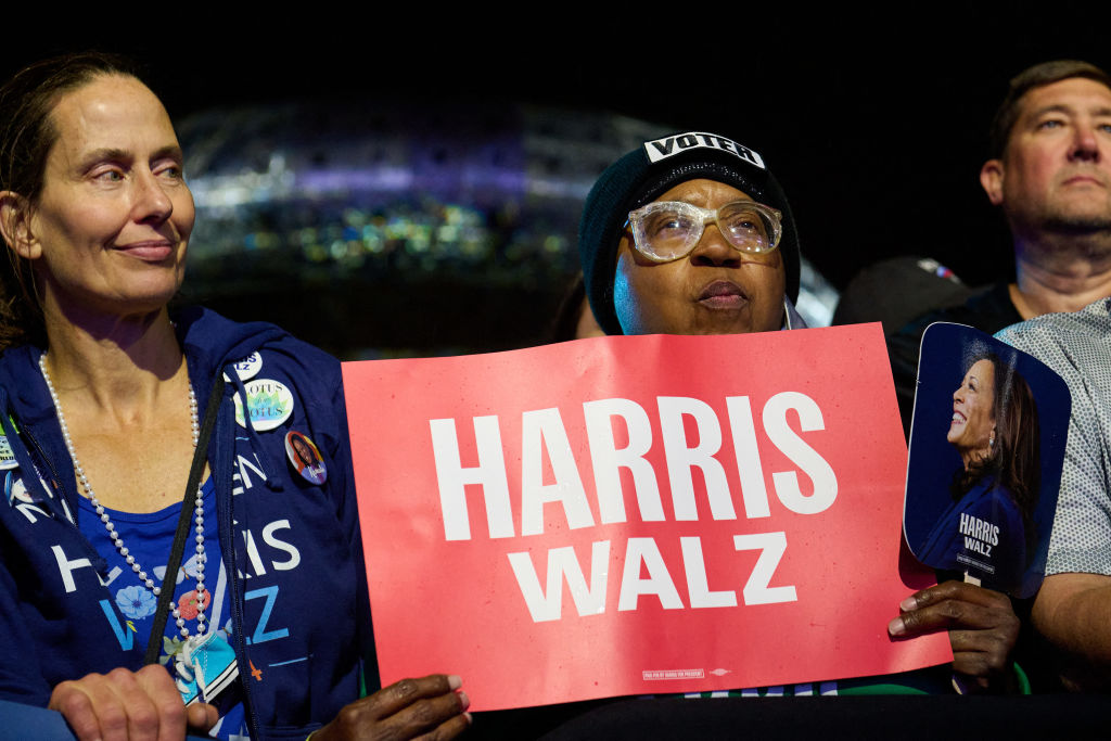 Gov-Walz-Rally-Detroit-Michigan