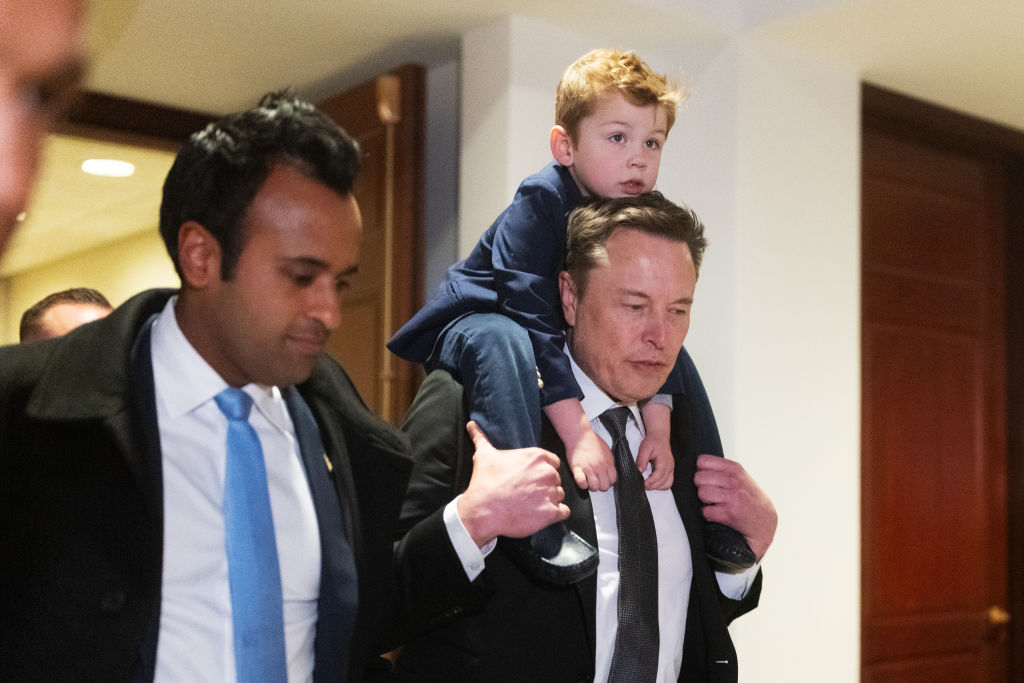WASHINGTON, DC - DECEMBER 05: Vivek Ramaswamy and Elon Musk, wi