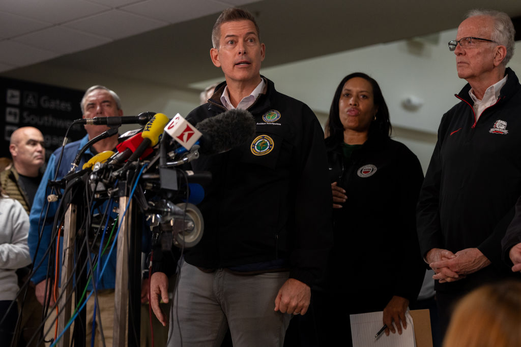 Press conference after plane collides with military helicopter in mid-air near US capital