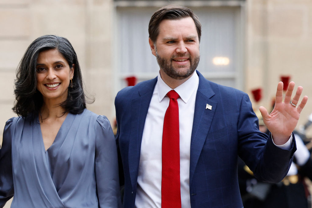jd-vance-defends-indian-hate-despite-his-indian-family