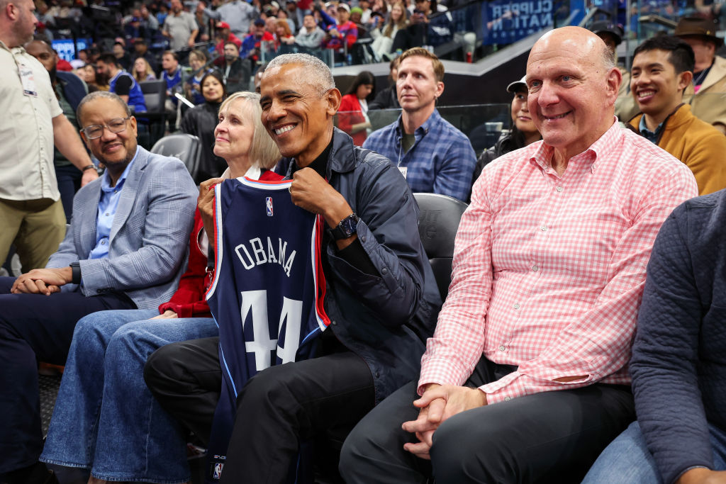 Barack Obama at Detroit Pistons v Los Angeles Clippers