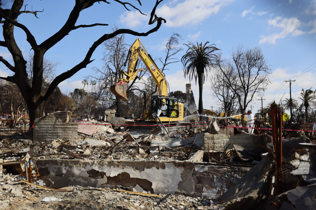 Former Black Mayors Supply Relief To Black Altadena Residents