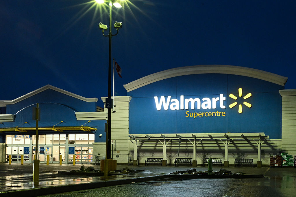 Walmart Logo At Cochrane Supercentre