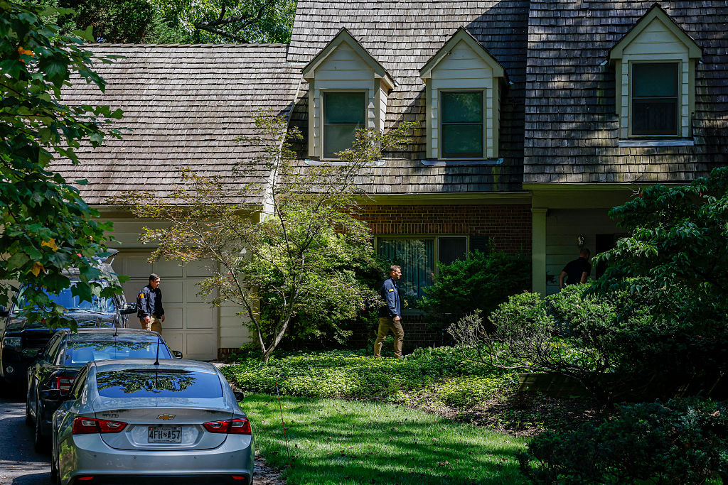 FBI-at-John-Boltons-House