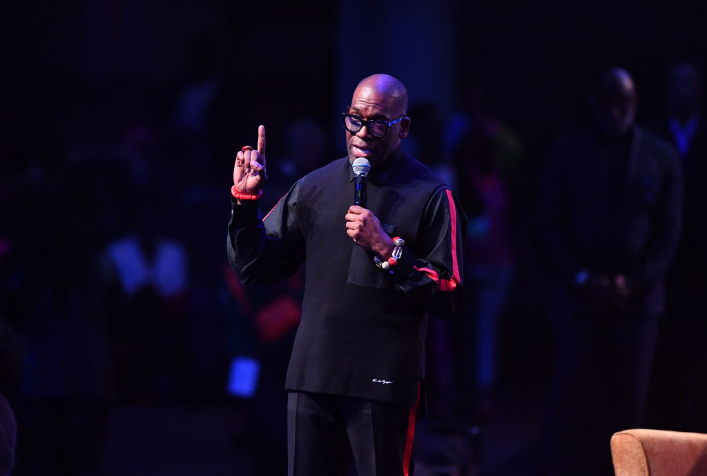 Kirk Franklin Pop-Up Live Performance