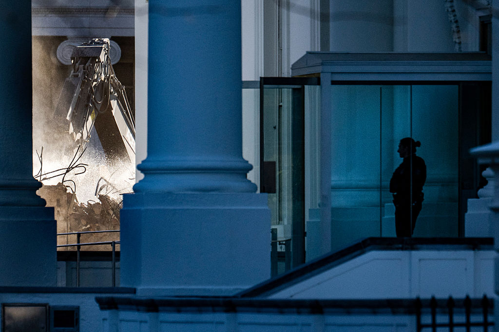 TOPSHOT-US-POLITICS-TRUMP-ARCHITECTURE-BALLROOM